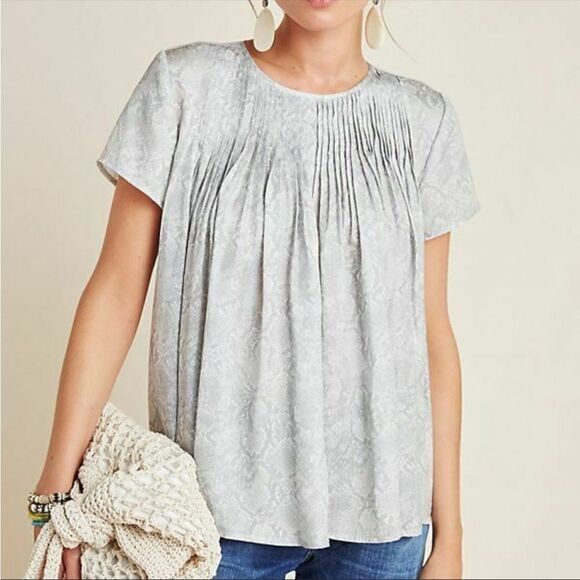 Dolan Anthropologie Size Small Pilar Gray Pleated Snakeskin Short Sleeve Blouse - Picture 1 of 10